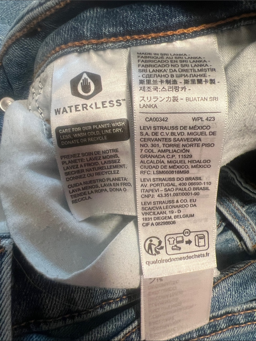 Levi’s Women’s Light Blue Superlow Boot Jeans - Picture 5 of 7